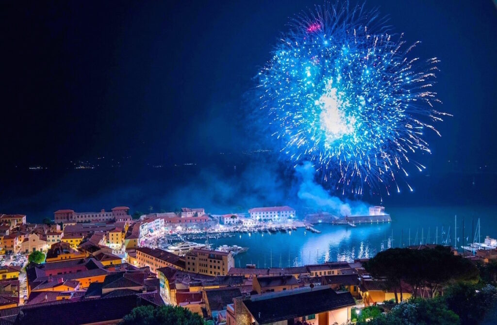 Spettacoli puirotecnici all'isola d'Elba