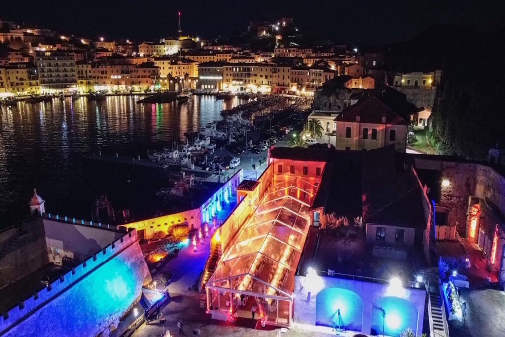 Dove cercare i migliori light designer all'isola d'Elba per l'oorganizzazione di eventi