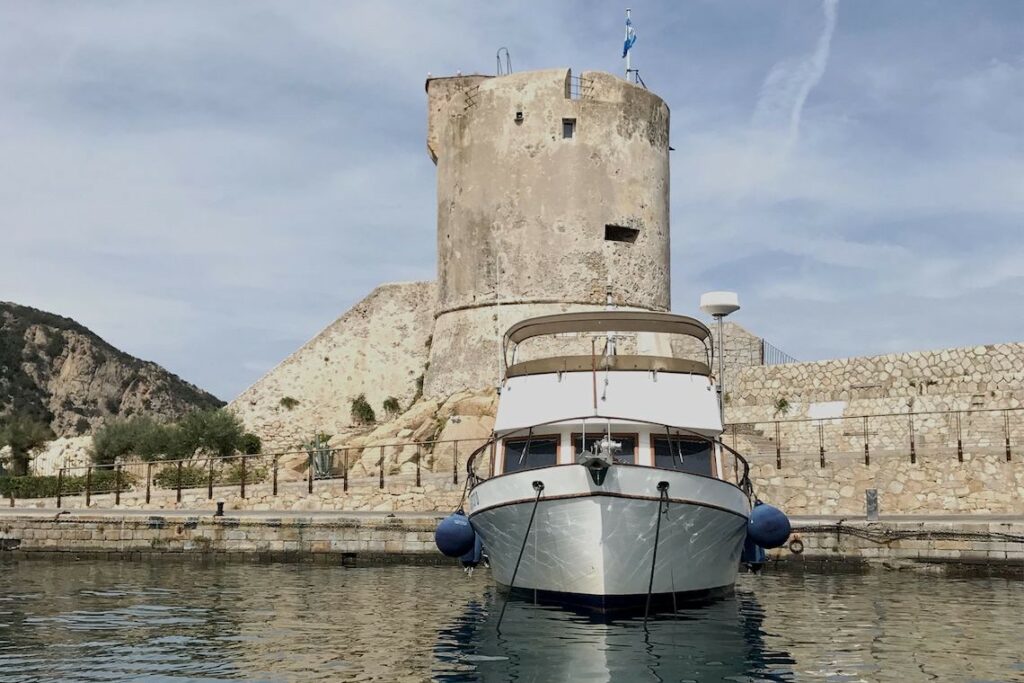 Barche d'epoca per tour, traversate, escursioni in mare